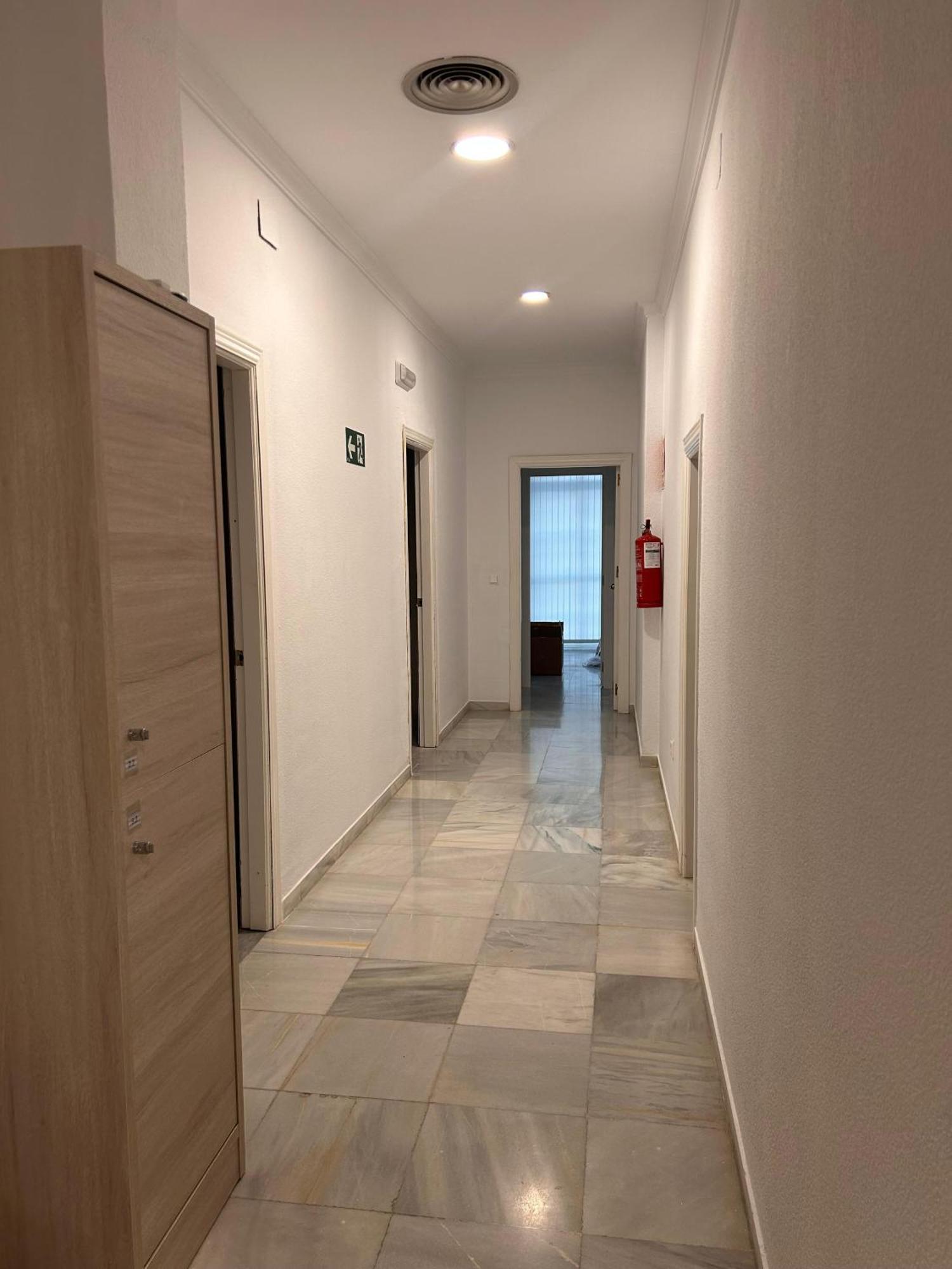 Hostel Sorolla Playa Малага Экстерьер фото